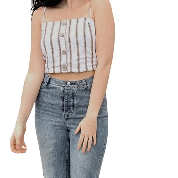 Love Tree Linen Crop Top Size Medium in Beige - Picture 2 of 11